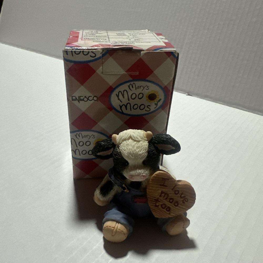 Mary's Moo Moos Figurine 1994  "I Love Moo Too" #104728